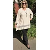 Kép 4/7 - ALKALMI, csipke BETÉTES ujjas&aljú felső - BÉZS - 48-54 méret