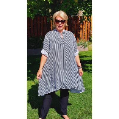 Szilvi kedvence FEKETE - fehér ingblúz   50 - 54 es méretig