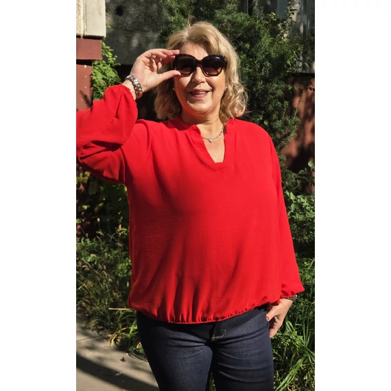 Álló galléros, alul gumis, hosszú ujjas blúz - PIROS - 44-50-es méret