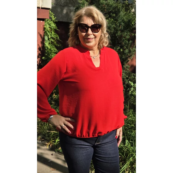Álló galléros, alul gumis, hosszú ujjas blúz - PIROS - 44-50-es méret