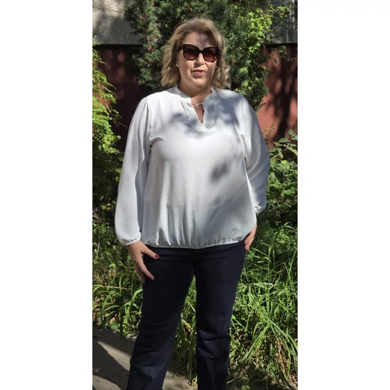 Álló galléros, alul gumis, hosszú ujjas blúz - FEHÉR - 44-50-es méret