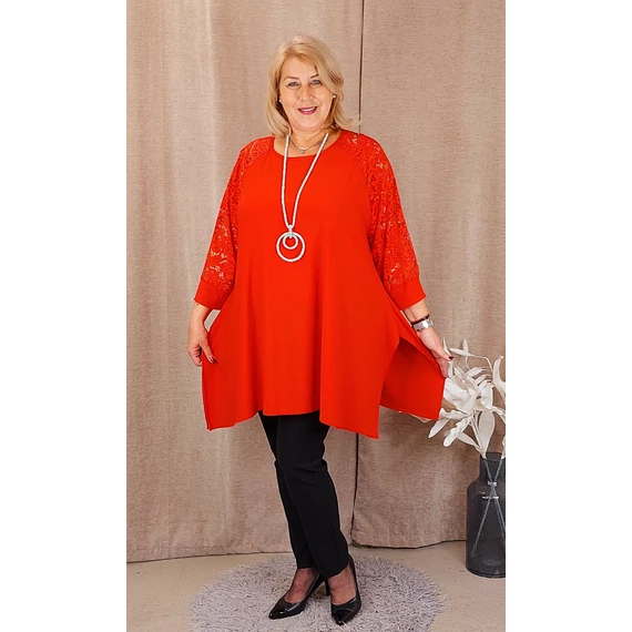 KEREK nyakú, CSIPKE ujjas felső - PIROS - 50-56 méret 