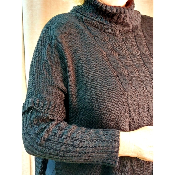 Oldalt sliccelt - FEKETE -rövid  pulóver 48-52 méret