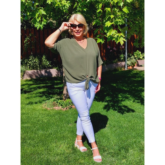 Khaki, elől megkötős felső , 44-48-as  méretig